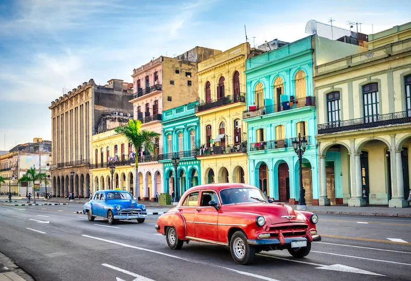 Autos clasicos en Vedado