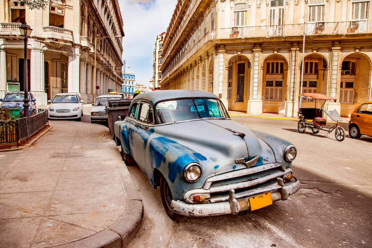 viejos coches epoca calles habana isla cuba